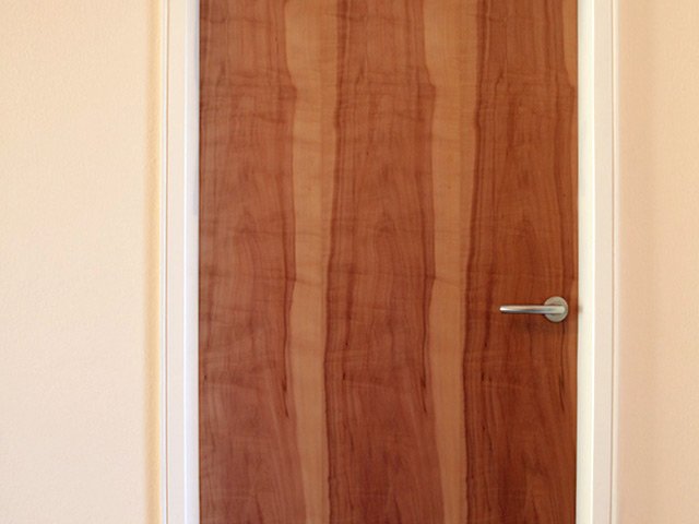 Zimmertür aus Obstholz, geölt